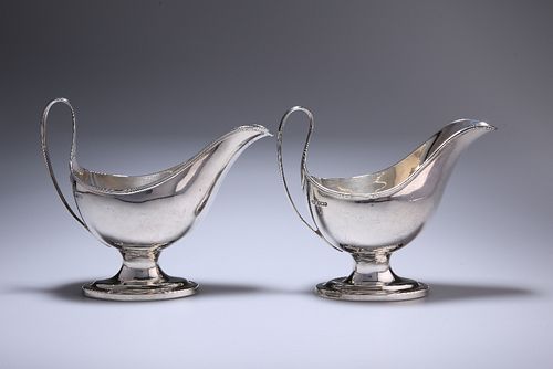A PAIR OF GEORGE V SILVER SAUCE BOATS, ROBERTS & BELK, SHEFFIELD 1925,?with