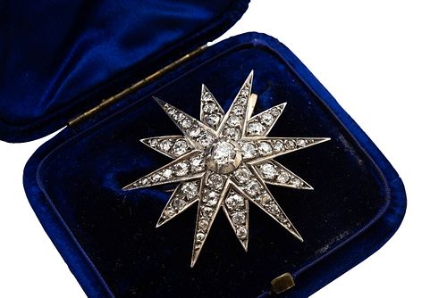 A LATE 19TH CENTURY DIAMOND STAR BROOCH
 Designed as a twelve-rayed star, s