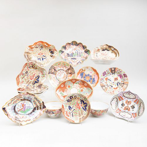 Group of Chamberlains Worcester Porcelain Deorated in the 'Thumb and Finger' and a Group of English 'Imari' Wares