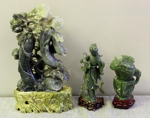 Lot of Assorted Vintage Jade Items.