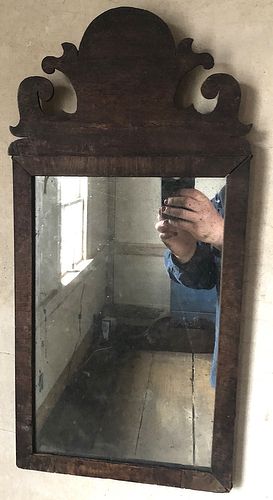 Fine Queen Anne Mirror - 18th century