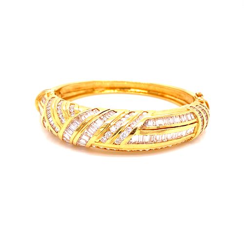 14K Gold Diamonds Bangle BraceletÊ