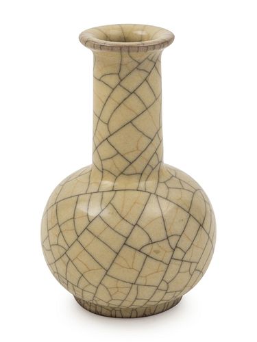 A Ge-Type Bottle Vase
Height 5 3/4 in., 14.6 cm. 