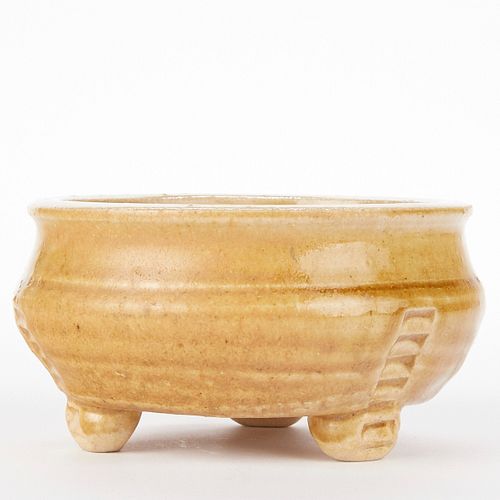 Warren MacKenzie Studio Pottery Tripod Bowl