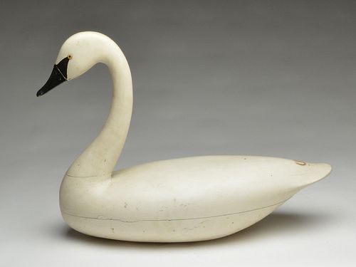 Important hollow carved swan, Charles Birch, Willis Wharf, Virginia.