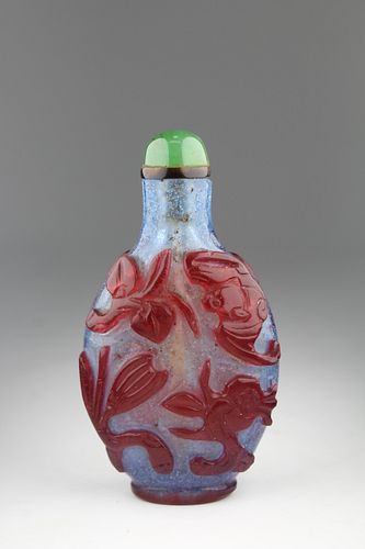 Antique Chinese Red Overlay Glass Snuff Bottle
