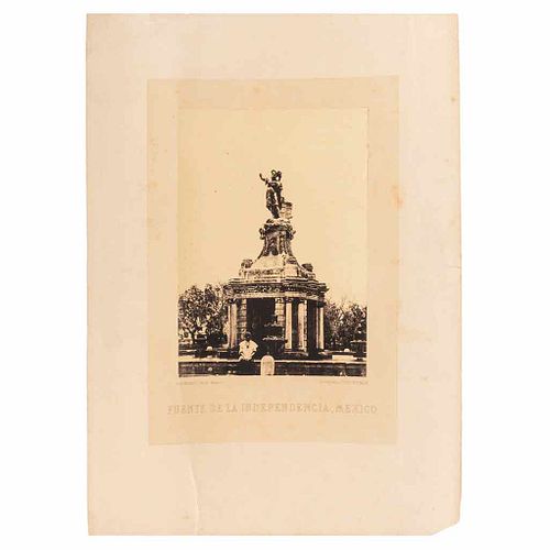 Michaud, Julio. Fuente de la Independencia, México. México: Julio Michaud Editor, ca. 1860 - 1870. Albumen photograph, 8.3 x 5.9" (21.2x15.2 cm)