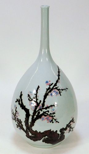 Japanese Kousa Dogwood Porcelain Vase