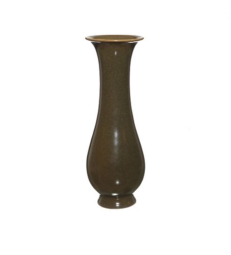 Chinese Teadust Long Necked Vase, Qing Dynasty