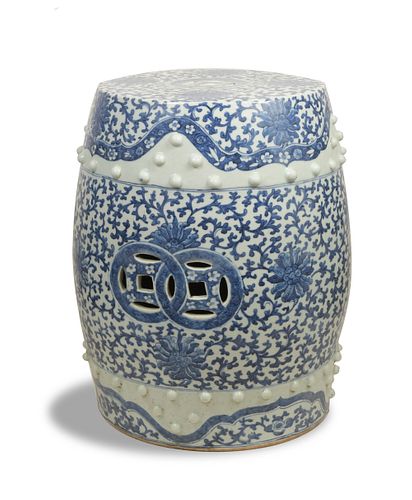Chinese Blue & White Garden Stool, Early 19th Century