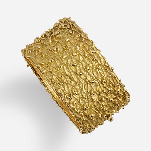 Tiffany, Gold bracelet