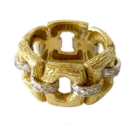 18 Karat Bark Textured Gold and Diamond Vintage 1960s Ring