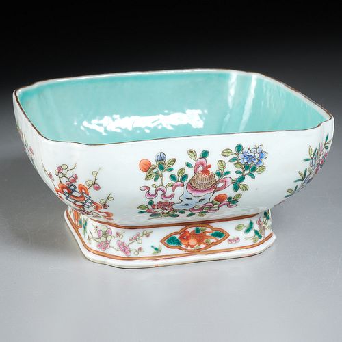 Chinese polychrome glazed porcelain footed bowl