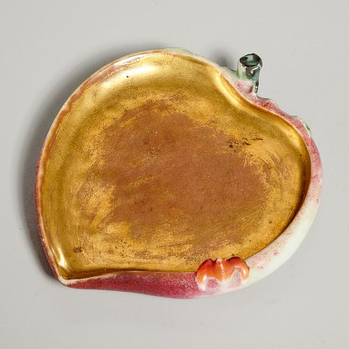 Chinese porcelain peach-form brush washer