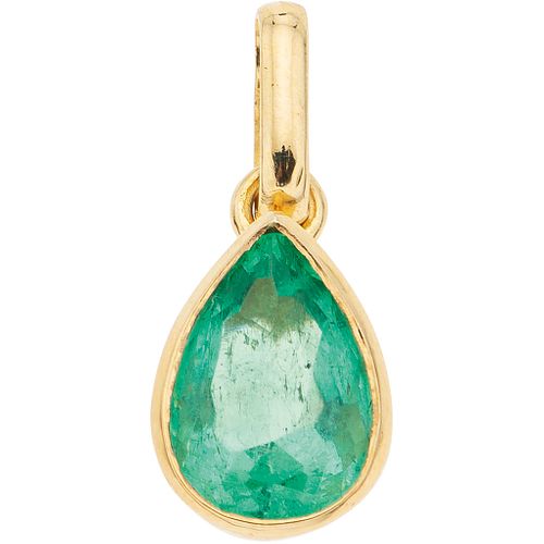 PENDANT WITH EMERALD WITH GIA CERTIFICATE. 18K YELLOW GOLD