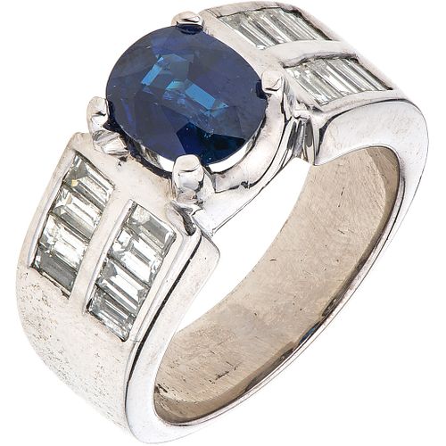 RING WITH SAPPHIRE GIA CERTIFICATE AND DIAMONDS. 14K WHITE GOLD