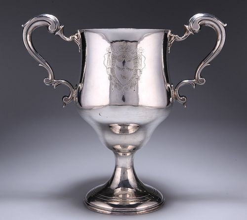 A LARGE GEORGE III IRISH SILVER TWO-HANDLED CUP
 b