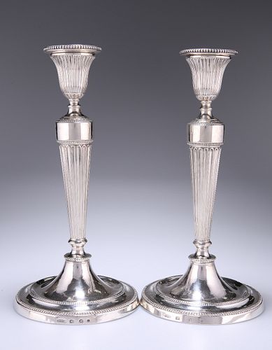 A GOOD PAIR OF GEORGE III NEO-CLASSICAL SILVER CAN