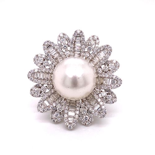18k Gold Diamonds Pearl “Flower “ Ring