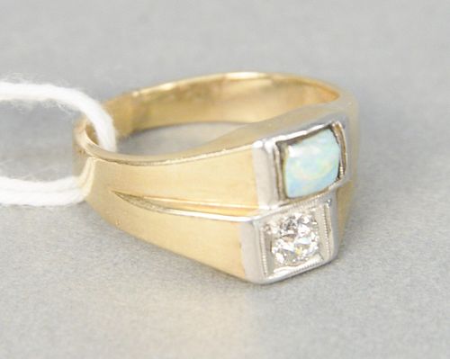 14 karat yellow gold ring set with diamond and opal, 8 grams, size 6.25.