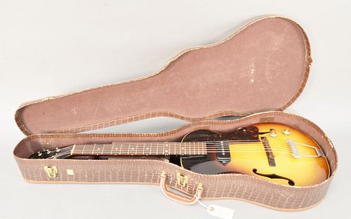 Gibson ES-125314 Sunburst guitar in original case, made in U.S.A., c. 1965.
