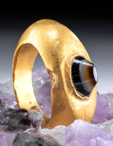 Roman 22K+ Gold Ring w/ Banded Agate