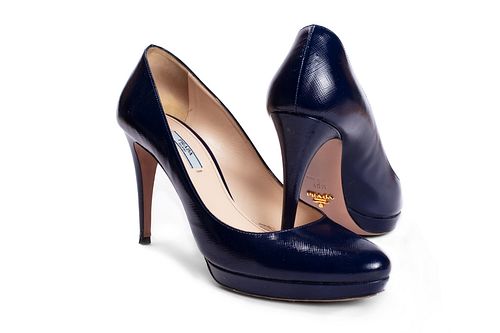 Prada - Pair of court shoes