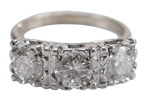 Lady's Diamond Ring