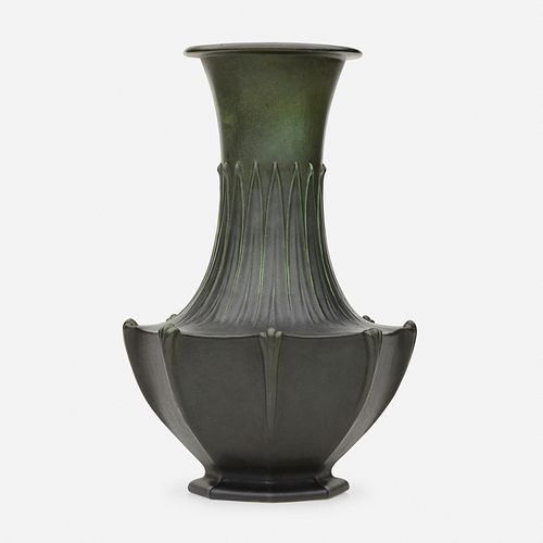 William J. Dodd for Teco Pottery, Rare vase, model 87