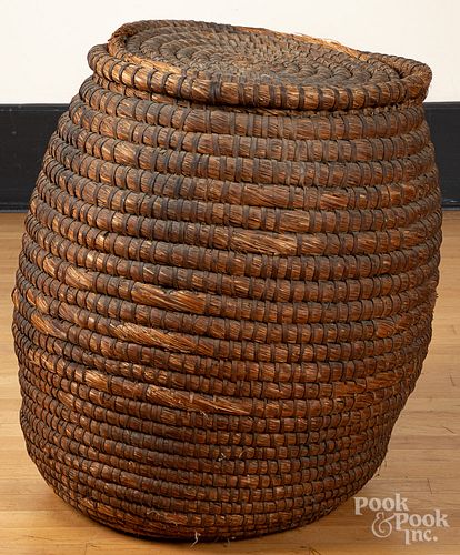 Massive lidded rye straw basket, 19th c.