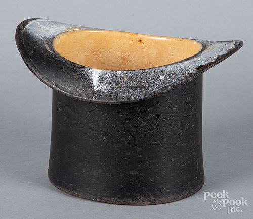 Cast iron hat spittoon, 19th c.