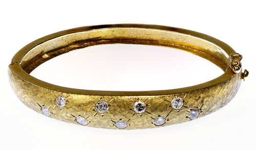 18k Gold and Diamond Hinged Bangle Bracelet