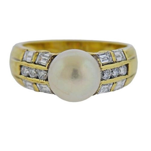 Modern Italian 18k Gold Diamond Pearl Ring