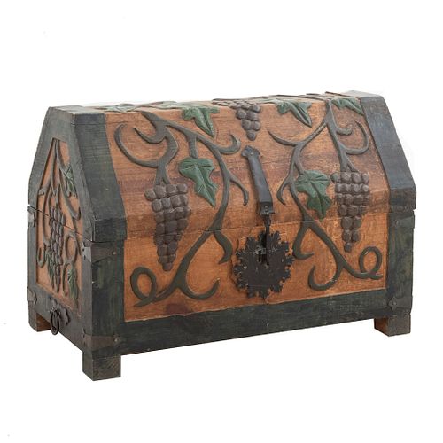 Chest. 20th century. Carved wood. With hinged cover, handles. Decorated with plant elements. 20 x 29.5 x 16.9" (51 x 75 x 43 cm)