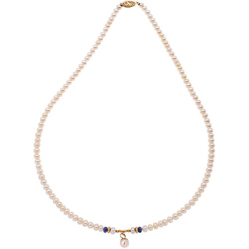 CULTURED PEARLS AND SAPPHIRES CHOKER. 14K YELLOW GOLD