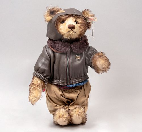 Toy Bear. Germany. 20th century. Steiff. Plush toy. Series number 01348. With brand button and label.