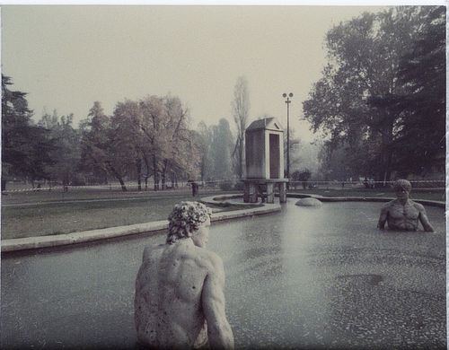Ghirri, Luigi<br><br>Milan 1986 (Milan), 1986, 5.5x7 cm.