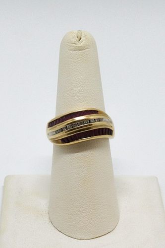 Vintage 14K Yellow Gold Diamond & Ruby Ring