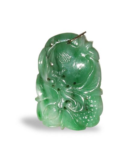Chinese Jadeite 'Sanduo' Pendant, 19th Century