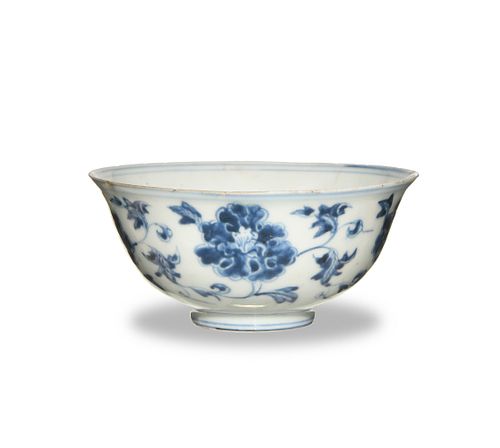 Chinese Blue and White Porcelain Floral Bowl, Ming