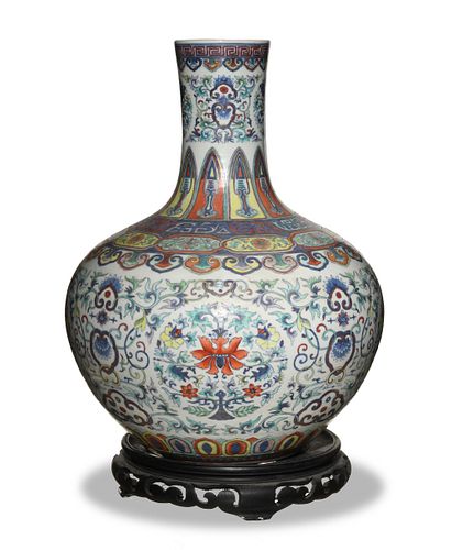 Chinese Doucai Tianqiu Vase, 19th Century