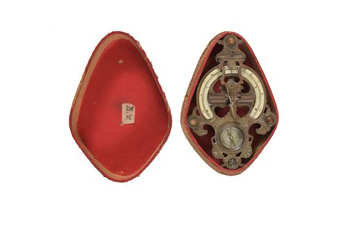 Chinese Compass with Old Box, Qing Dynasty