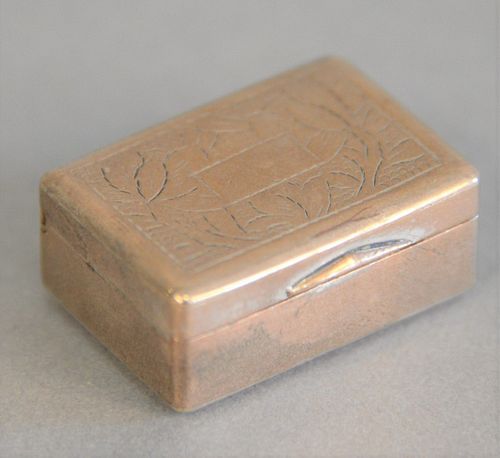 Chinese 10K gold box, 1/4", top 3/4" x 1 1/4", 19 grams.