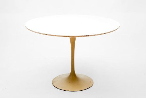 Round Table, Eero Saarinen for Knoll