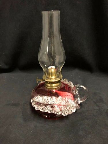SMALL VINTAGE CRANBERRY GLASS OIL LAMP