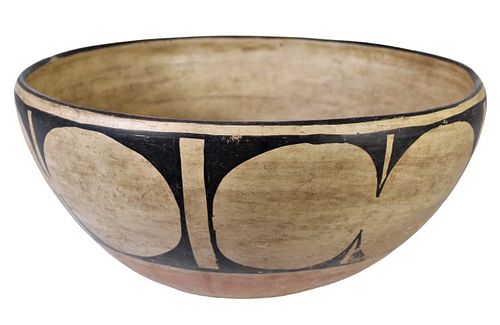 Native American Early Santo Domingo Dough Bowl