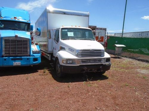 Camion Sterling M6500 2006