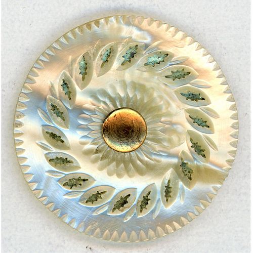 AN 18TH CENTURY OPENWORK CARVED PEARL BUTTON