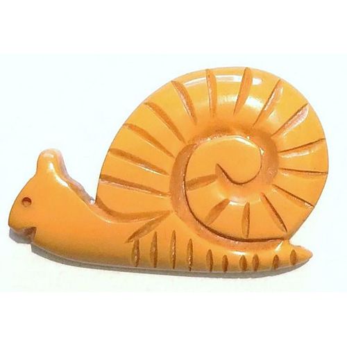 ONE DIVISION 3 REALISTIC CHUNKY BAKELITE BUTTON SNAIL