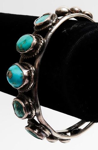Southwest Navajo Silver Turquoise Cuff Bracelet